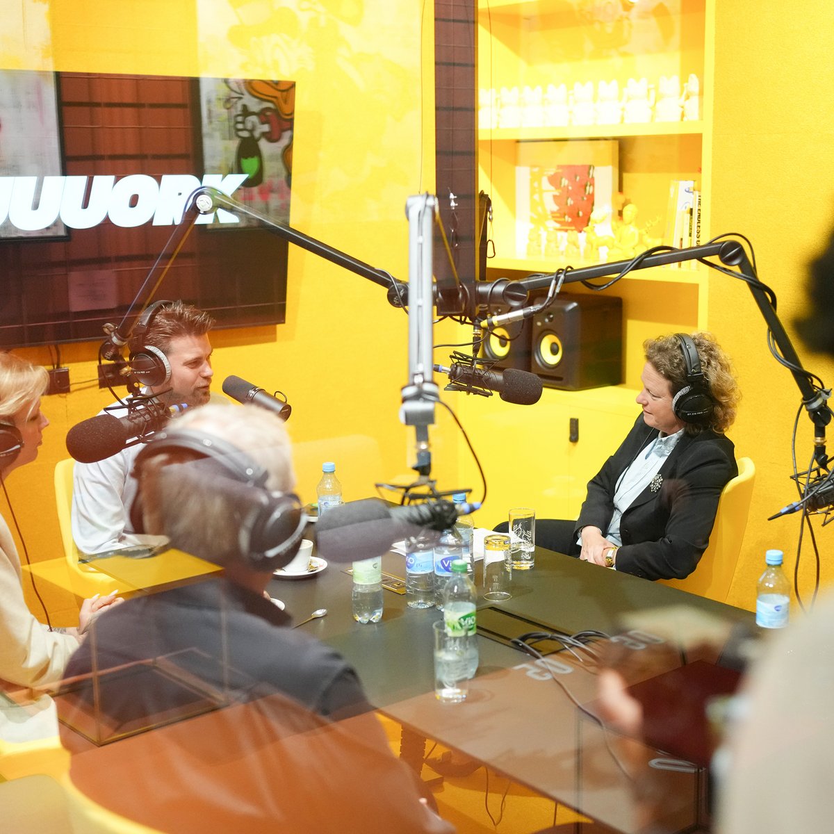 Foto der Aufnahmestudios im Co-Working-Space am BER