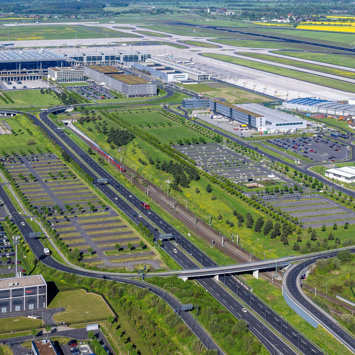 Luftaufnahme der BER Fläche, die für die Ausschreibung des BER zur Verfügung steht