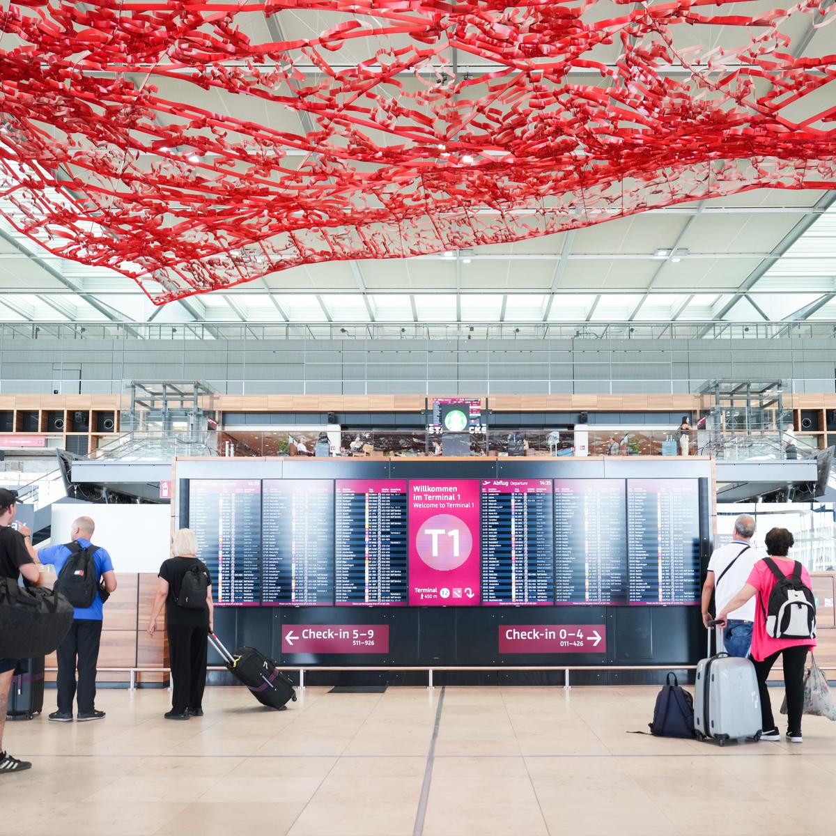 Bild vom Terminal 1 des Flughafens Berlin Brandenburg zur BER - Verkehrsstatistik Juni 2024