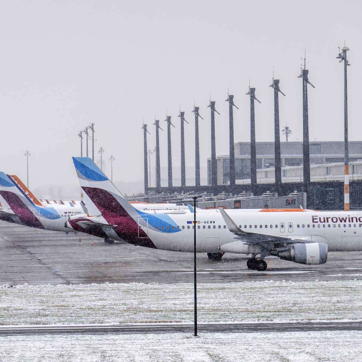 Bild zur Verkehrsstatistik Flughafen BER im Dezember | Flugzeuge auf dem Vorfeld