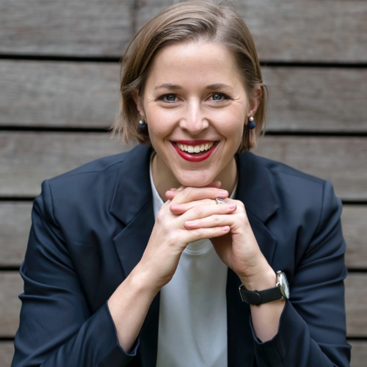 Porträt vonFranziska Weindauer, CEO TÜV AI.Lab 