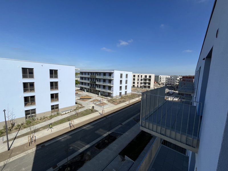 Zu sehen sind die Gebäude des neuen Wohn- und Gewerbequartiers Darwinbogen in Königs Wusterhausen nahe Berlin.