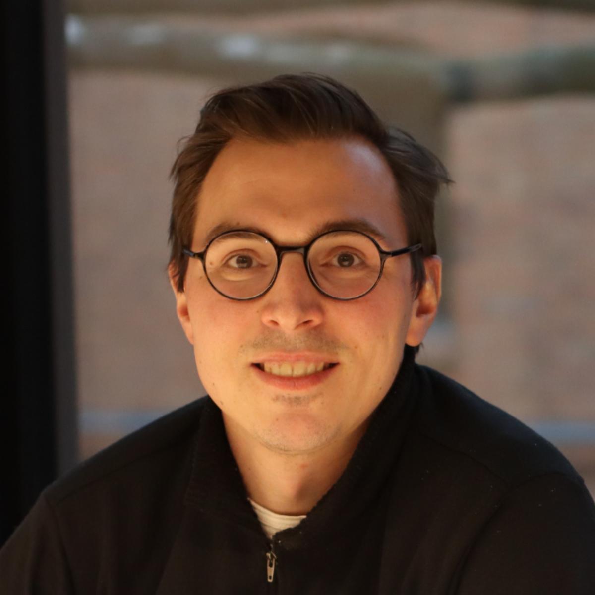 Porträt von Deltia.ai-CEO Maximilian Fischer