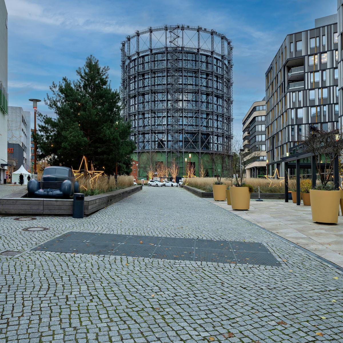 Frontansicht des ehemaligen Gasometers in Berlin-Schöneberg. 