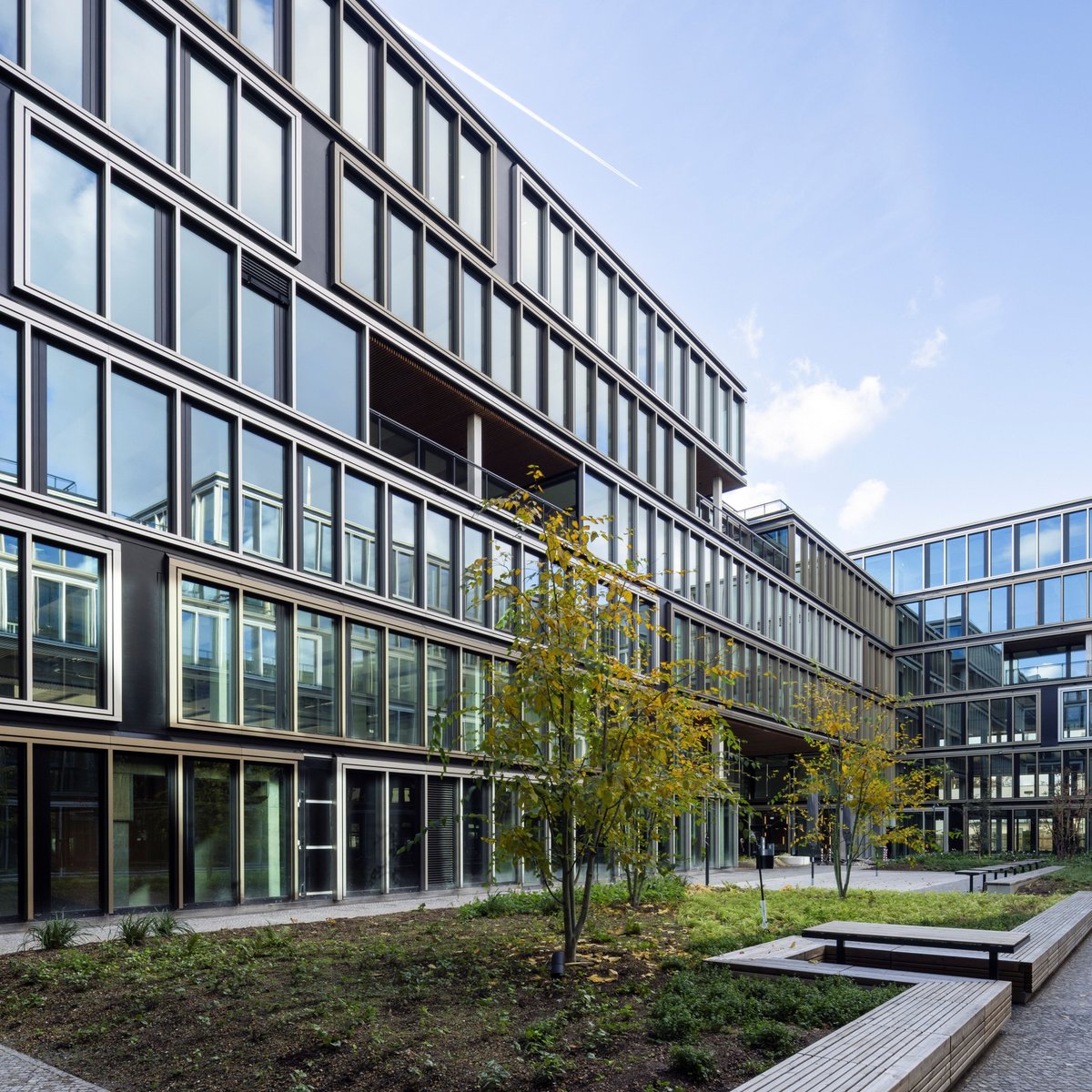 Innenhof OFFICEHOME Pollux in Berlin-Friedrichshain