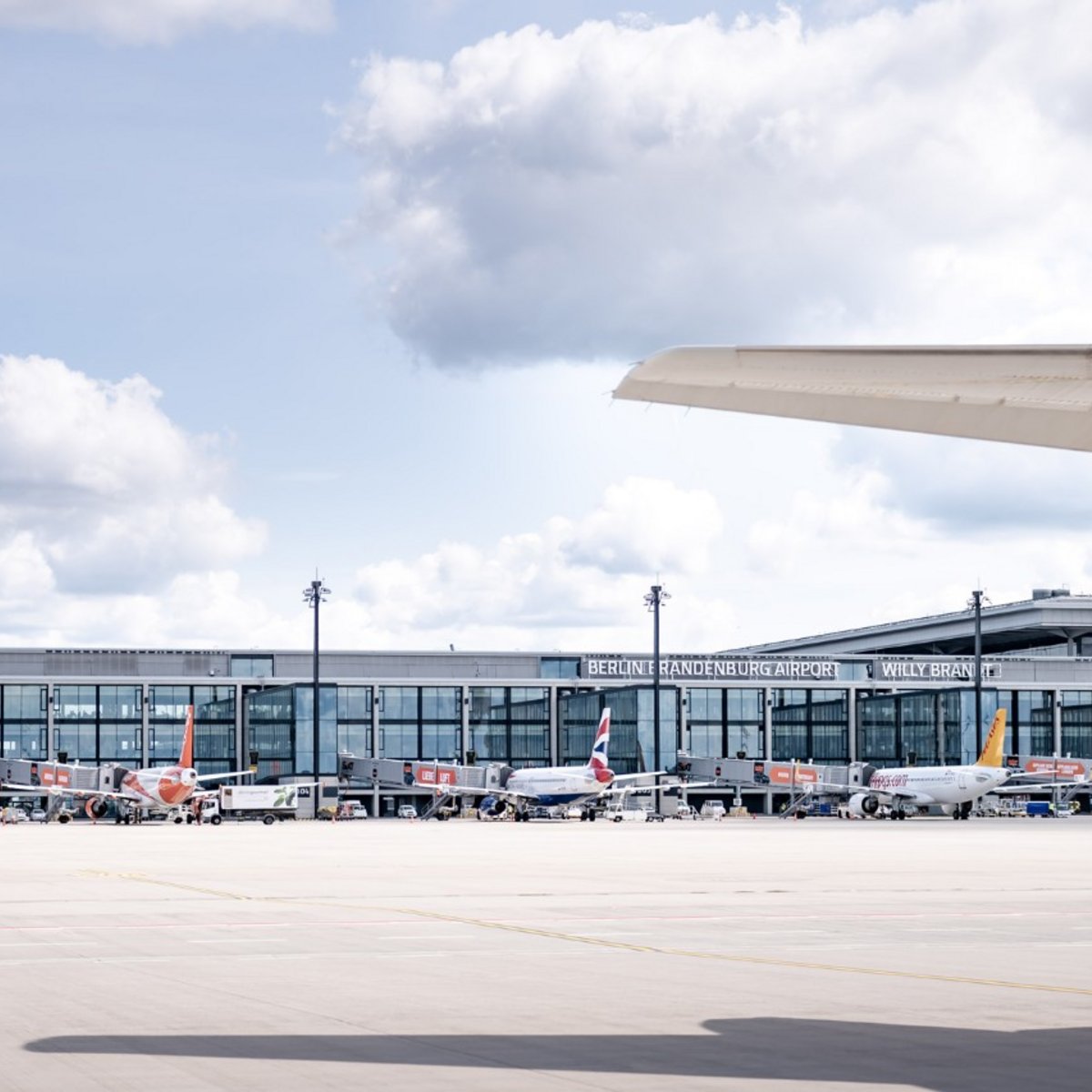 Vorfeld BER Flughafen Berlin Brandenburg zum Artikel Verkehrsstatistik Februar 2023